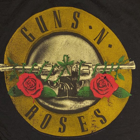 Guns N Roses Pistols HM Divided metal rock Girls tee Official T-Shirt M NWT - Picture 2 of 2